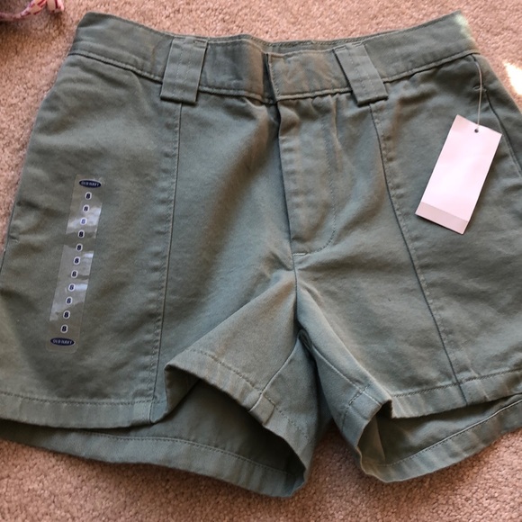 Girls shorts Size 10 - Picture 2 of 8